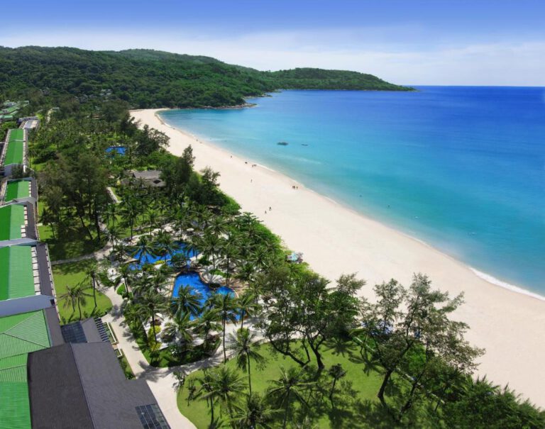 קאטאטני פוקט Katathani Phuket Beach Resort – ריזורט בקטה ביץ'